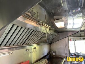 1995 P30 All-purpose Food Truck Stainless Steel Wall Covers Florida Diesel Engine for Sale