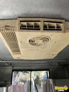 1995 P30 All-purpose Food Truck Work Table Mississippi Gas Engine for Sale