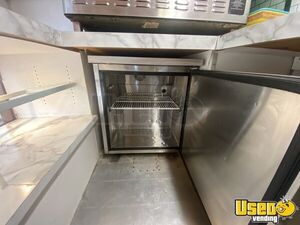 1995 P30 Bakery Food Truck Awning North Carolina Gas Engine for Sale