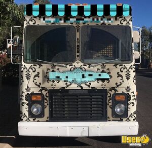 1995 P30 Bakery Food Truck Refrigerator Arizona for Sale
