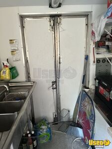 1995 P30 Ice Cream And Shaved Ice Truck Snowball Truck 27 Florida Diesel Engine for Sale