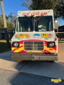 1995 P30 Ice Cream And Shaved Ice Truck Snowball Truck Diamond Plated Aluminum Flooring Florida Diesel Engine for Sale