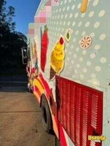 1995 P30 Ice Cream And Shaved Ice Truck Snowball Truck Exterior Customer Counter Florida Diesel Engine for Sale