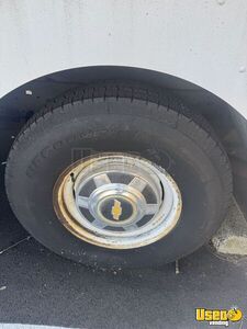 1995 P30 Ice Cream Truck 17 Virginia Gas Engine for Sale