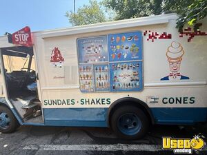 1995 P30 Ice Cream Truck Air Conditioning New York Diesel Engine for Sale