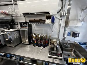 1995 P30 Ice Cream Truck Backup Camera Montana Diesel Engine for Sale