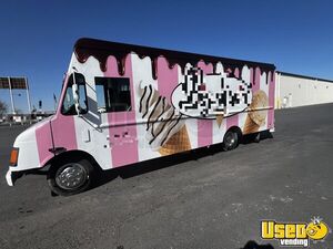 1995 P30 Ice Cream Truck Concession Window Montana Diesel Engine for Sale