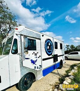 1995 P30 Ice Cream Truck Concession Window Texas Diesel Engine for Sale