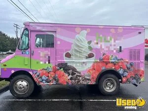 Chevrolet P30 Soft Serve Ice Cream Truck | Mobile Vending Unit for Sale in District of Columbia!