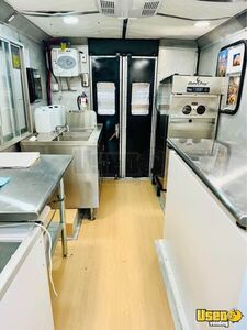 1995 P30 Ice Cream Truck Exterior Customer Counter Texas Diesel Engine for Sale