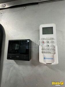 1995 P30 Ice Cream Truck Reach-in Upright Cooler Texas Diesel Engine for Sale