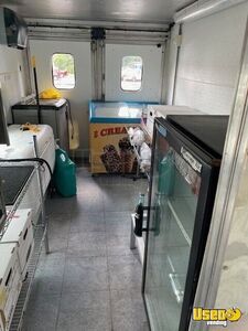 1995 P30 Ice Cream Truck Refrigerator Virginia Gas Engine for Sale