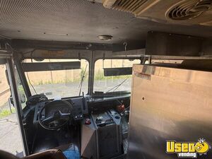 1995 P30 Ice Cream Truck Stainless Steel Wall Covers New York Diesel Engine for Sale