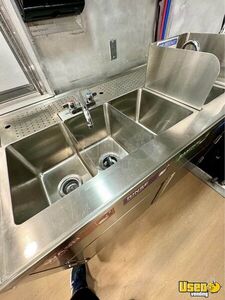 1995 P30 Ice Cream Truck Surveillance Cameras Texas Diesel Engine for Sale