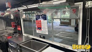 1995 P30 Kitchen Food Truck All-purpose Food Truck Exhaust Hood South Carolina Diesel Engine for Sale
