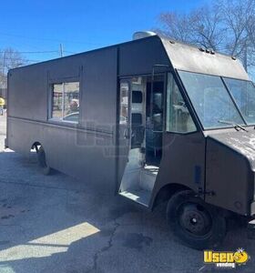 1995 P30 Kitchen Food Truck All-purpose Food Truck Georgia Diesel Engine for Sale