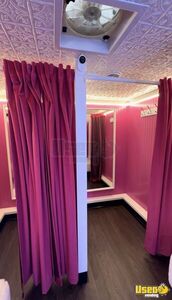 1995 P30 Mobile Boutique Insulated Walls Texas Gas Engine for Sale