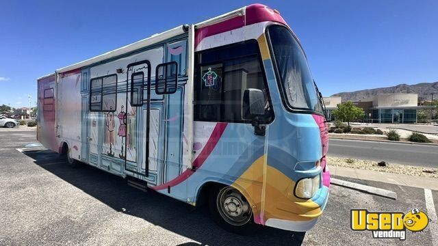 1995 P30 Mobile Boutique Texas Gas Engine for Sale