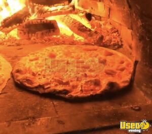 1995 P30 Pizza Truck Pizza Food Truck Prep Station Cooler New Jersey for Sale