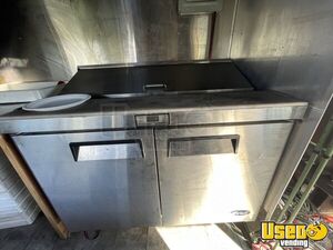 1995 P30 Pizza Truck Pizza Food Truck Stainless Steel Wall Covers New Jersey for Sale