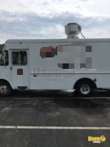 1995 P30 Step Van All-purpose Food Truck Concession Window Missouri Gas Engine for Sale