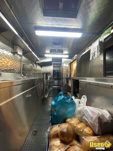 1995 P30 Step Van Food Truck All-purpose Food Truck Cabinets Massachusetts Diesel Engine for Sale
