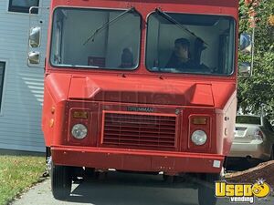 1995 P30 Step Van Food Truck All-purpose Food Truck Concession Window Massachusetts Diesel Engine for Sale