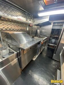 1995 P30 Step Van Food Truck All-purpose Food Truck Floor Drains Massachusetts Diesel Engine for Sale