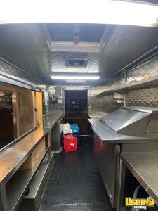 1995 P30 Step Van Food Truck All-purpose Food Truck Stainless Steel Wall Covers Massachusetts Diesel Engine for Sale