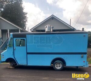1995 P30 Step Van Food Vending Truck All-purpose Food Truck Concession Window West Virginia Gas Engine for Sale
