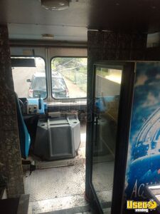 1995 P30 Step Van Food Vending Truck All-purpose Food Truck Fryer West Virginia Gas Engine for Sale
