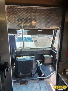 1995 P30 Step Van Kitchen Food Truck All-purpose Food Truck Cash Register Florida Gas Engine for Sale