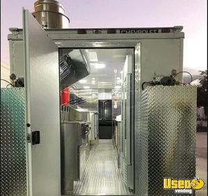 1995 P30 Step Van Kitchen Food Truck All-purpose Food Truck Concession Window Florida for Sale