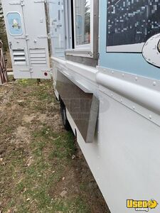 1995 P30 Step Van Kitchen Food Truck All-purpose Food Truck Concession Window Michigan Gas Engine for Sale