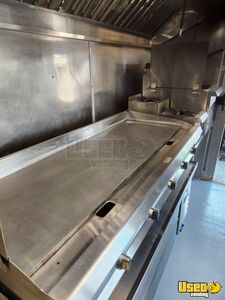 1995 P30 Step Van Kitchen Food Truck All-purpose Food Truck Exhaust Fan Florida Gas Engine for Sale