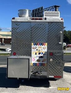 1995 P30 Step Van Kitchen Food Truck All-purpose Food Truck Floor Drains Maryland for Sale