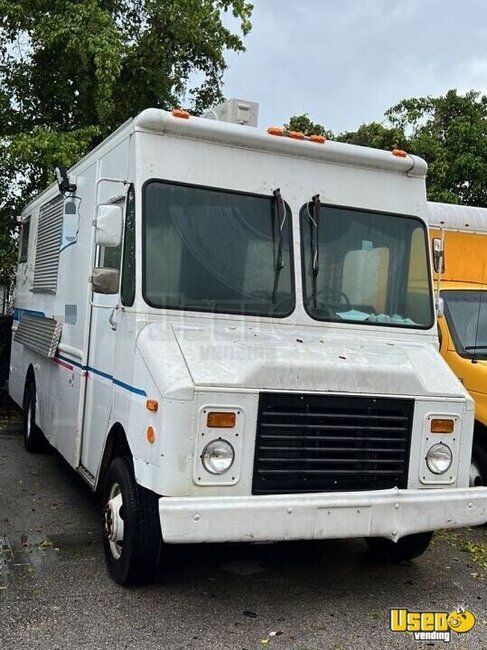 1995 P30 Step Van Kitchen Food Truck All-purpose Food Truck Florida for Sale