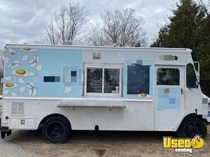 1995 P30 Step Van Kitchen Food Truck All-purpose Food Truck Michigan Gas Engine for Sale