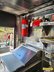 1995 P30 Step Van Kitchen Food Truck All-purpose Food Truck Steam Table Florida Gas Engine for Sale