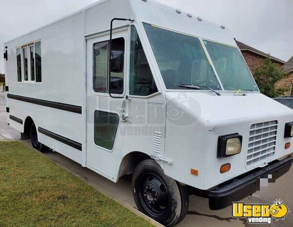 1995 P30 Step Van Kitchen Food Truck All-purpose Food Truck Texas Gas Engine for Sale