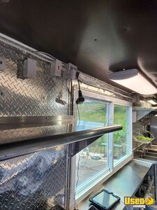 1995 P30 Step Van Kitchen Food Truck All-purpose Food Truck Work Table Florida Gas Engine for Sale
