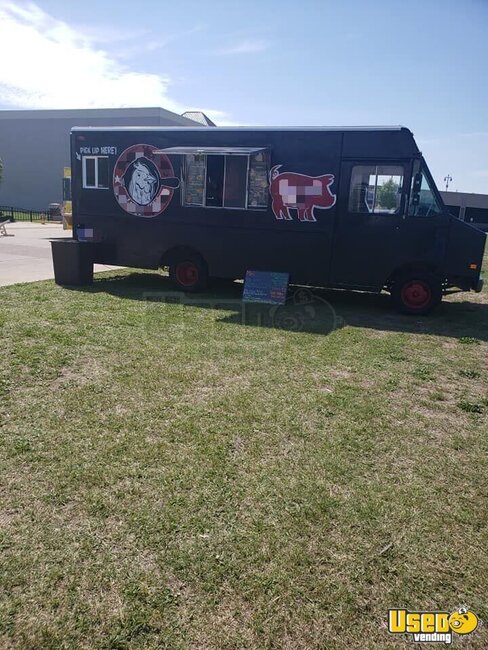 1995 P350 Kitchen Food Truck All-purpose Food Truck Kansas Gas Engine for Sale