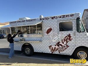 1995 P3500 Pizza Food Truck Concession Window Nevada Gas Engine for Sale