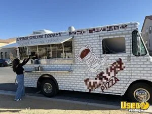 1995 P3500 Pizza Food Truck Concession Window Nevada Gas Engine for Sale