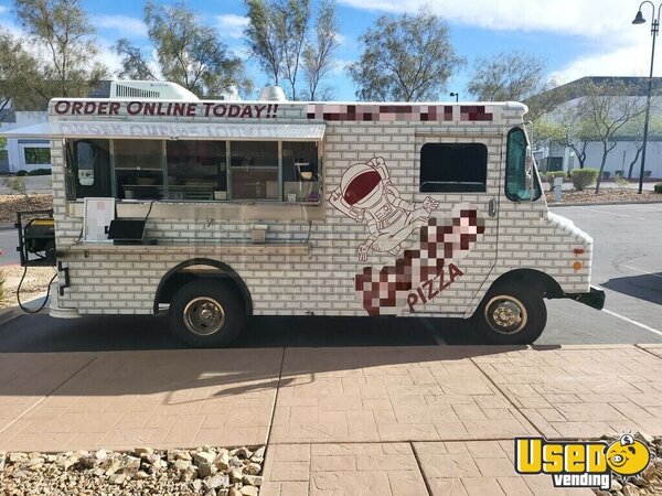 1995 P3500 Pizza Food Truck Nevada Gas Engine for Sale