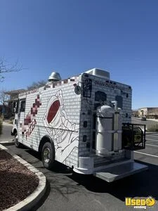 1995 P3500 Pizza Food Truck Stainless Steel Wall Covers Nevada Gas Engine for Sale