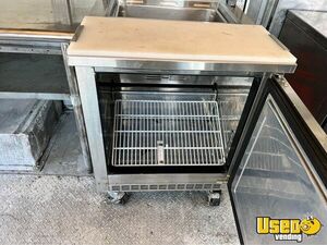1995 P3500 Step Van Kitchen Food Truck All-purpose Food Truck Fire Extinguisher Delaware Gas Engine for Sale