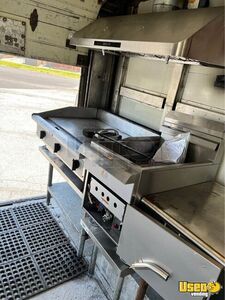 1995 P3500 Step Van Kitchen Food Truck All-purpose Food Truck Prep Station Cooler Delaware Gas Engine for Sale