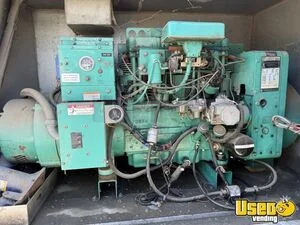1995 P6s Mobile Boutique Solar Panels California Gas Engine for Sale
