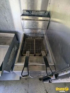 1995 Step Van All-purpose Food Truck Diamond Plated Aluminum Flooring Michigan Gas Engine for Sale
